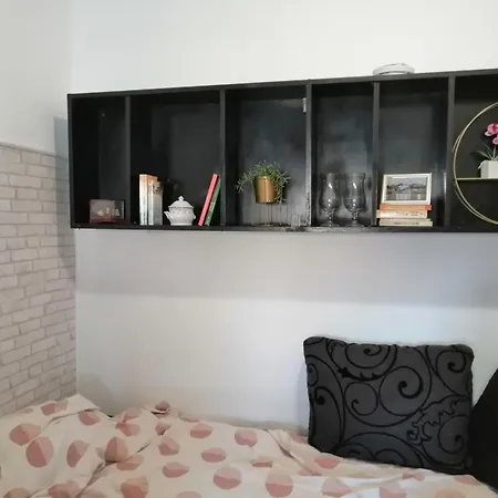 Tiny Little Flat Apartment Belgrade
