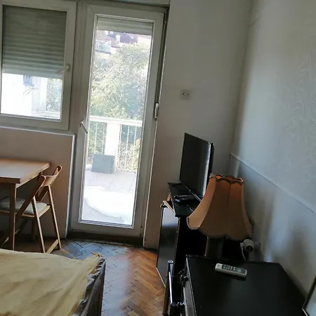 Apartment Tiny Little Flat Belgrade